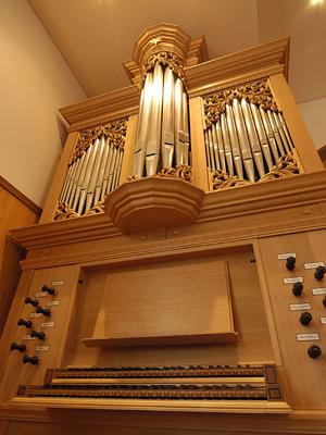 new_pipe organ.jpg